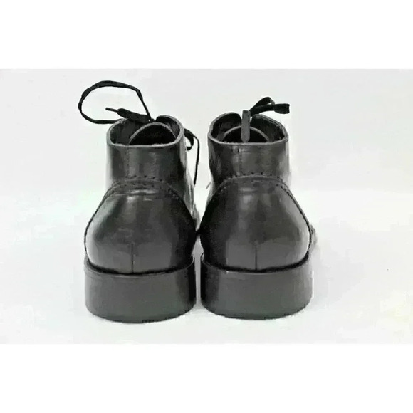 DKNY Men’s Black Leather Chukka Ankle Boots - Picture 6 of 11